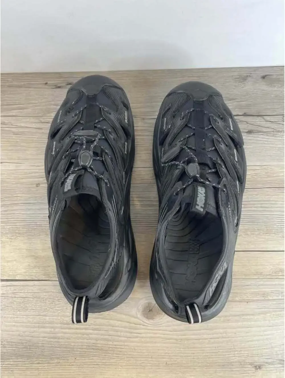 HOKA ONE ONE Hopara Mens Size 9.5 Triple Black Mountain Hiking Water Sandals
